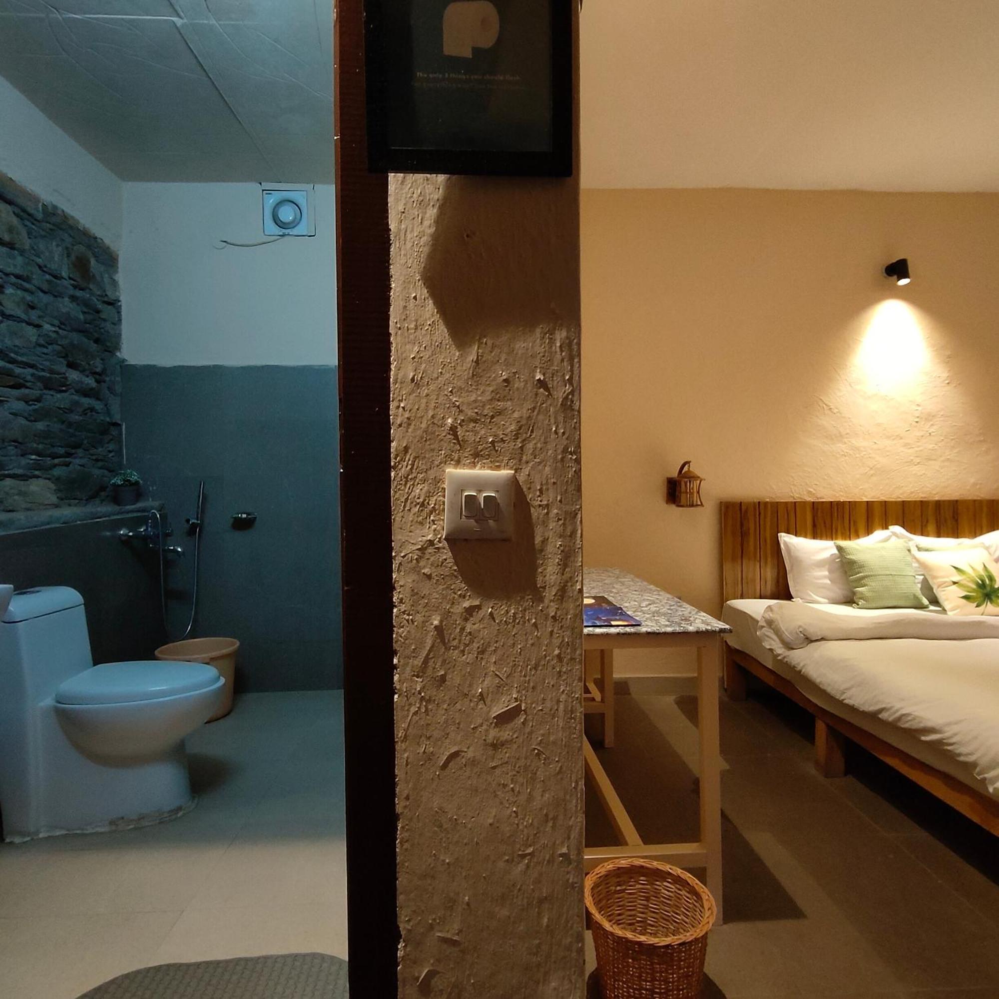 Cafe Buransh Villa Sari Kültér fotó
