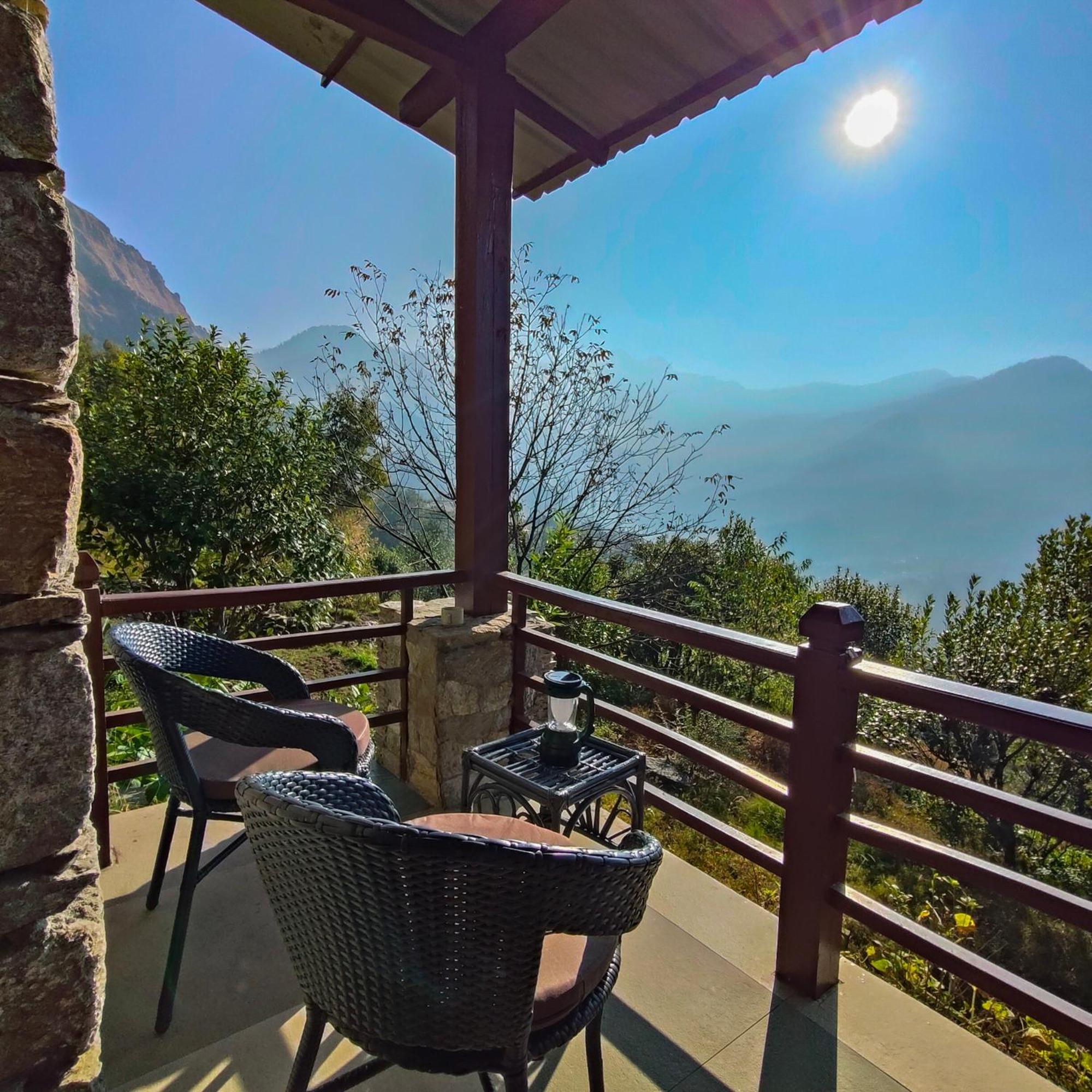 Cafe Buransh Villa Sari Kültér fotó